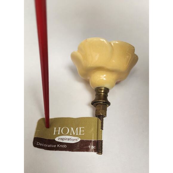 Home Inspirations Decorative 2" Wide Knobs Yellow/Red Lots Of 5 - Picture 5 of 5